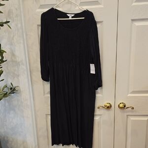 croft & barrow Black Long Sleeve Smocked Midi Dress